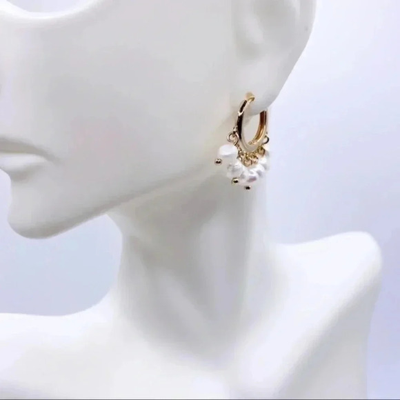 FRESHWATER pearl hoops - Picture 4 of 5